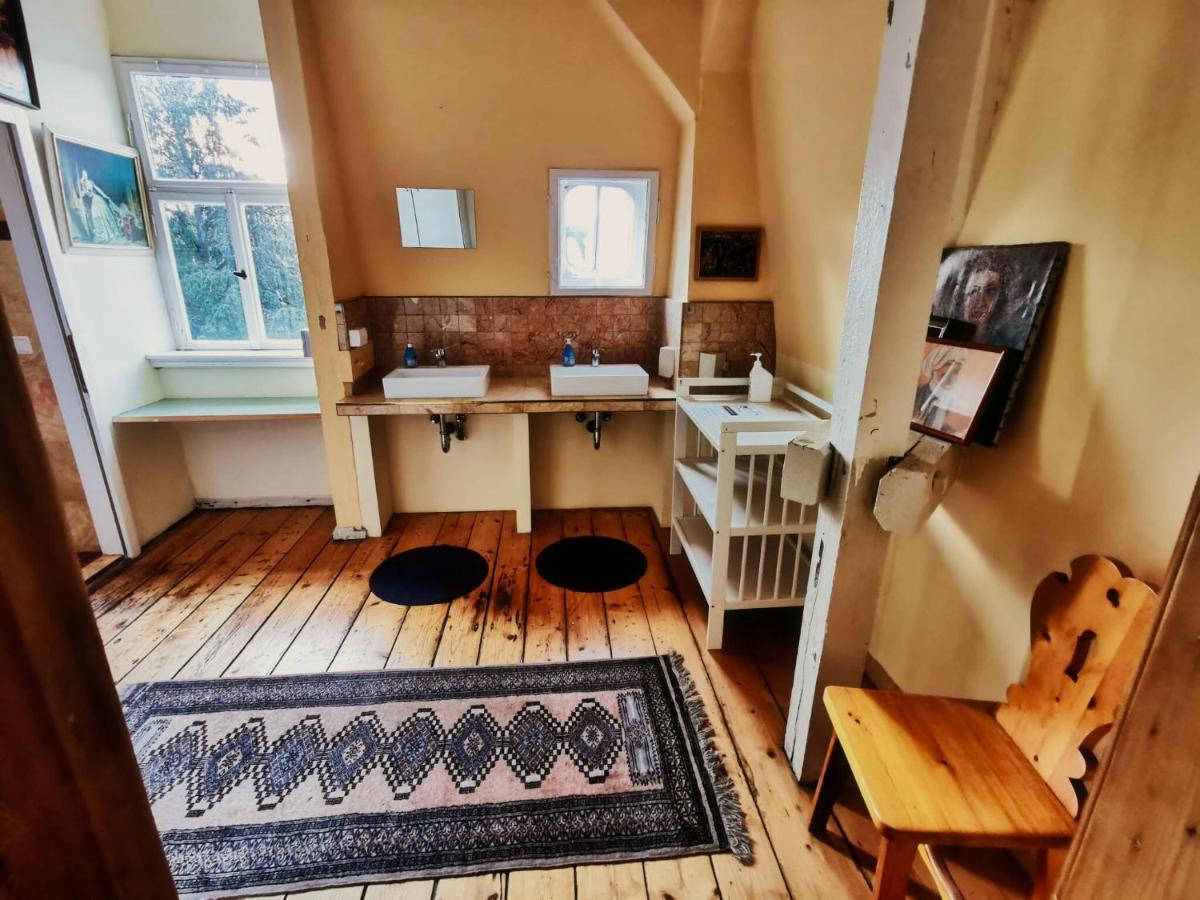 Hummel Hostel - Historische Stadtvilla Mit Garten فايمر المظهر الخارجي الصورة