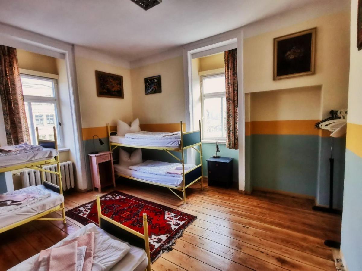 Hummel Hostel - Historische Stadtvilla Mit Garten فايمر المظهر الخارجي الصورة