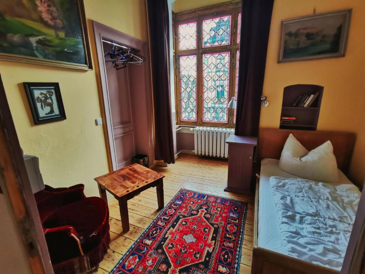 Hummel Hostel - Historische Stadtvilla Mit Garten فايمر المظهر الخارجي الصورة