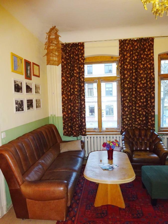 Hummel Hostel - Historische Stadtvilla Mit Garten فايمر المظهر الخارجي الصورة