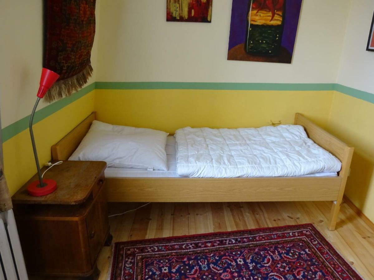 Hummel Hostel - Historische Stadtvilla Mit Garten فايمر المظهر الخارجي الصورة