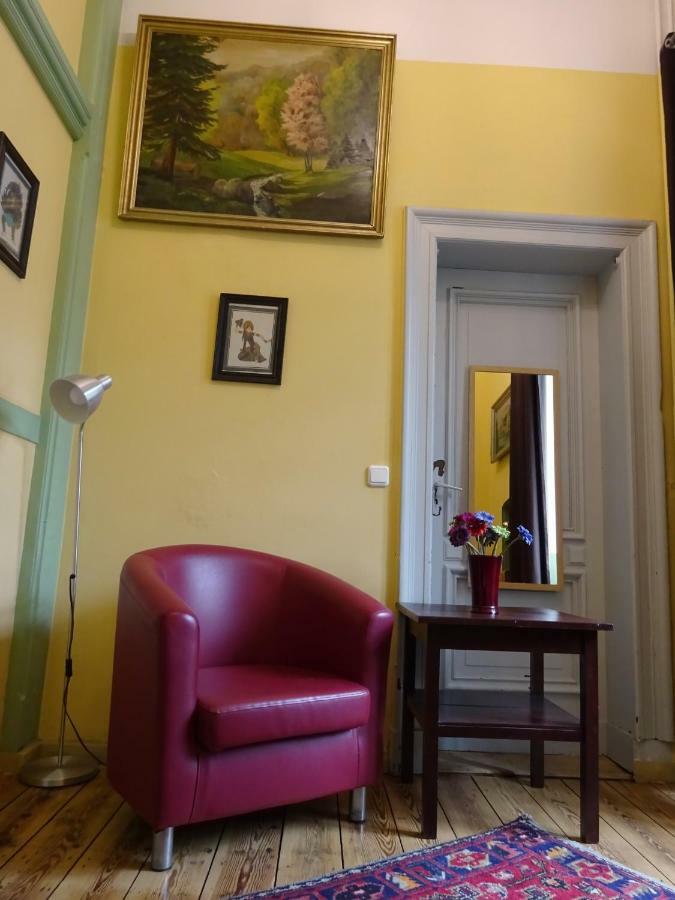 Hummel Hostel - Historische Stadtvilla Mit Garten فايمر المظهر الخارجي الصورة