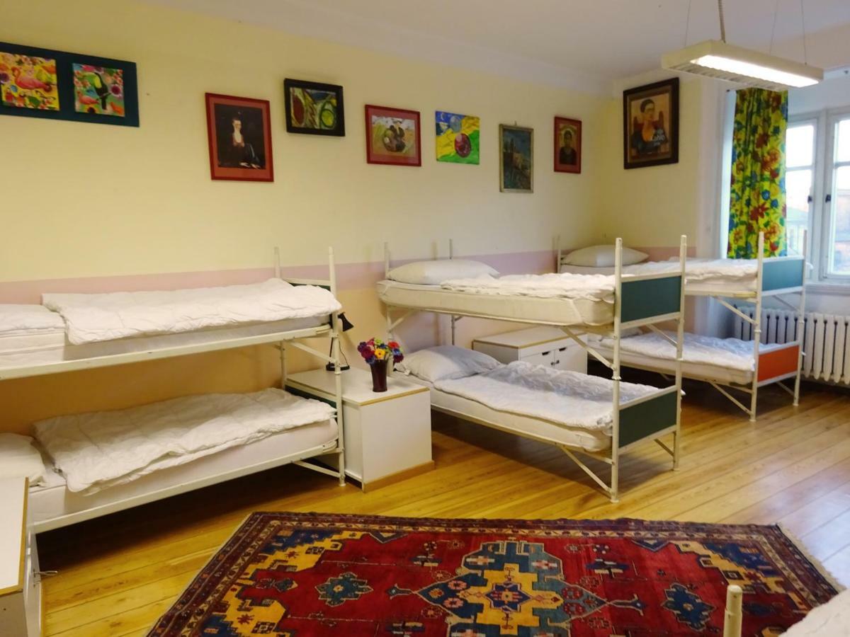 Hummel Hostel - Historische Stadtvilla Mit Garten فايمر المظهر الخارجي الصورة