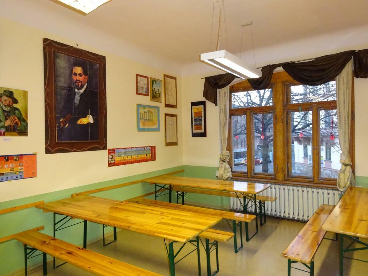 Hummel Hostel - Historische Stadtvilla Mit Garten فايمر المظهر الخارجي الصورة