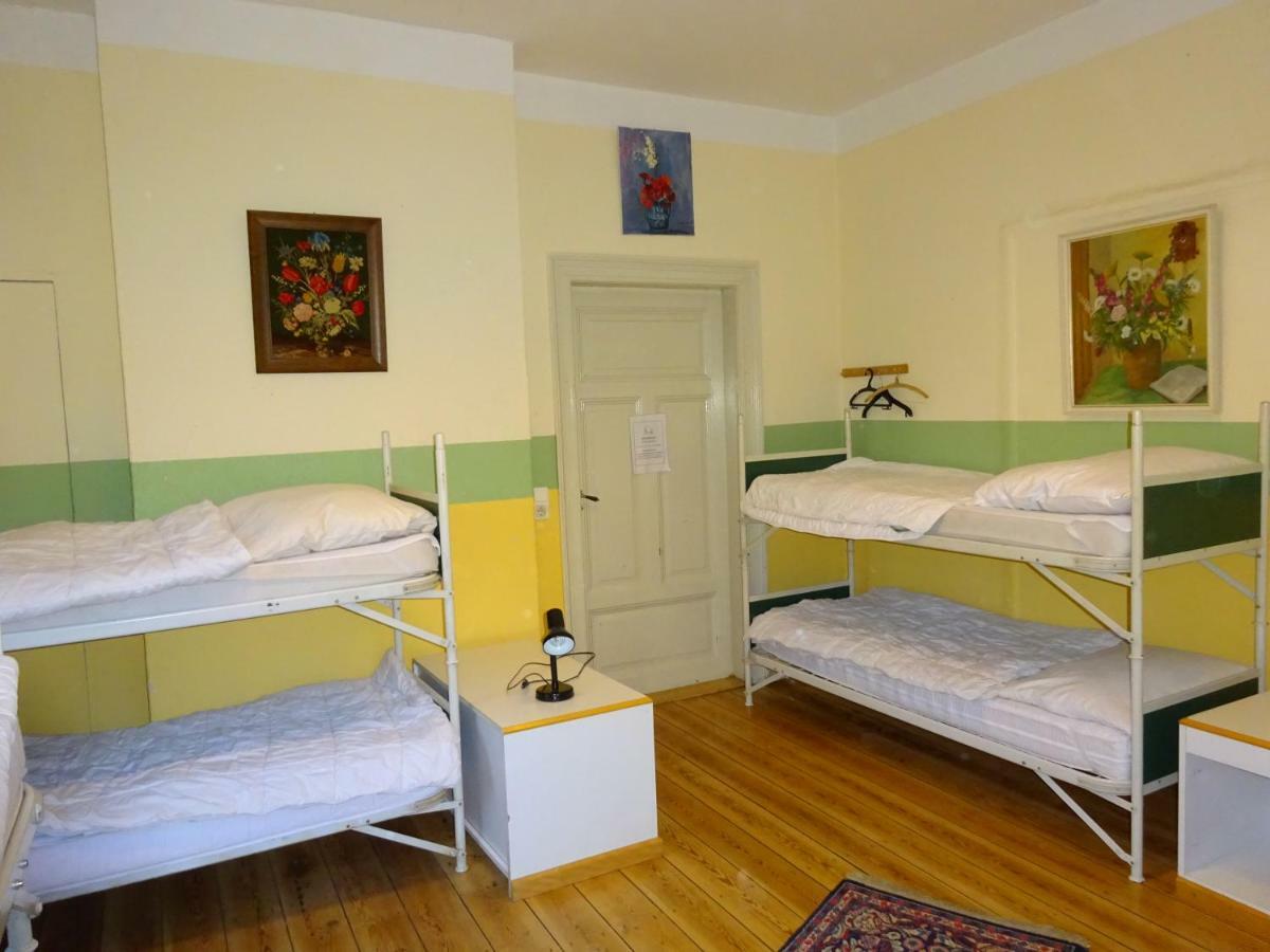 Hummel Hostel - Historische Stadtvilla Mit Garten فايمر المظهر الخارجي الصورة